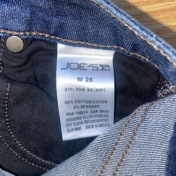 JOE'S JEANS THE SKINNY Fit Jeans 25" x 31" EUC - Picture 6 of 10